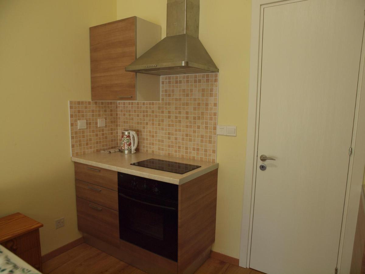 Hotel Moon-Light Studio Larnaca Zewnętrze zdjęcie